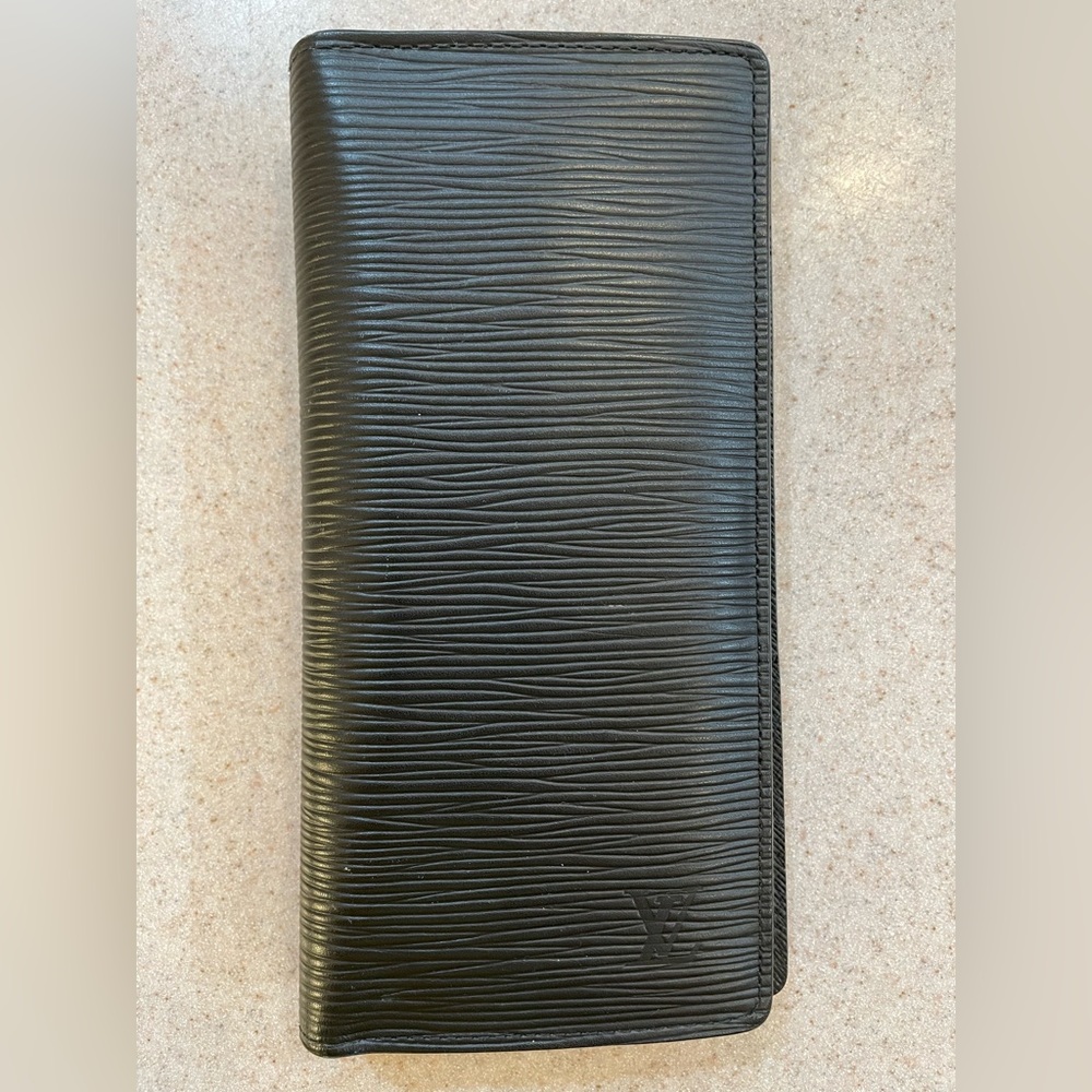 Louis Vuitton Brazza Wallet